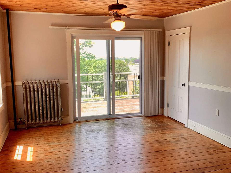 1st image of 67 Lawton Ave #2