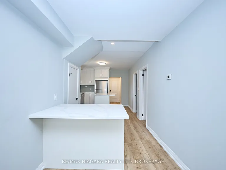 19 Maccabee Ave #LOWER — Photo 10