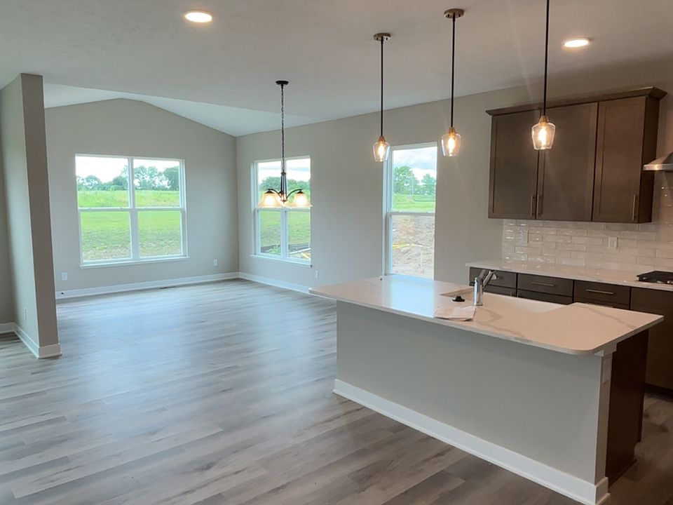 2nd image of 4948 Henna Ln
