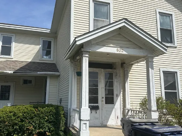 802 McKinley St, Janesville, WI 53548