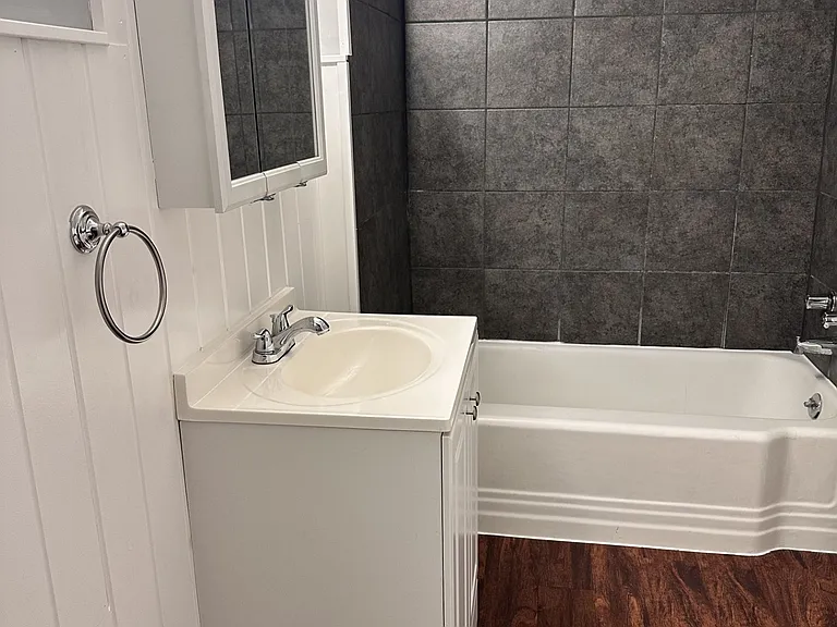605 Caldwell St — Photo 14