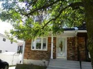 8 Gold Ave, Staten Island, NY 10312