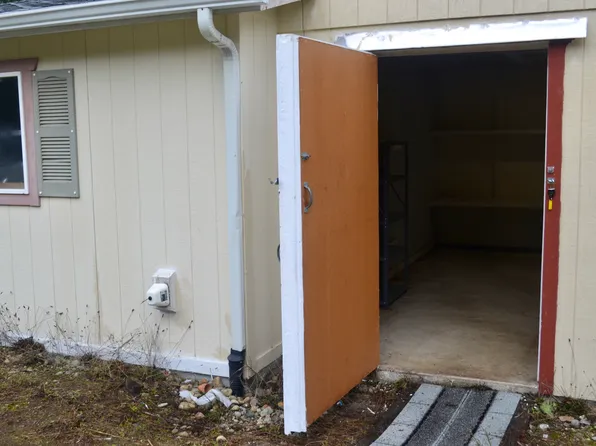 28113 16th Ave E, Roy, WA 98580