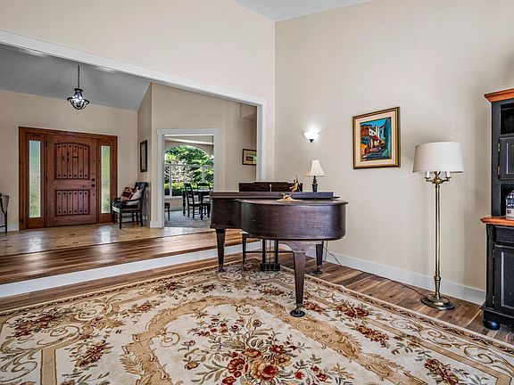 5th image of 4032 Vega Loop