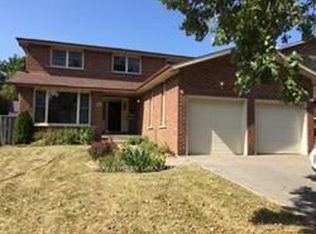 4 Ashland Cres, Markham, ON L3P 3Z8