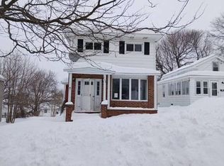 265 W 8th St, Oswego, NY 13126