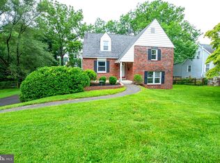 2458 Woodland Rd, Abington, PA 19001