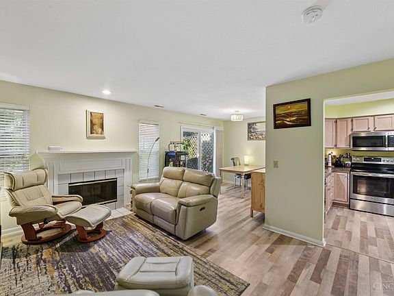 3rd image of 1123 Wittshire Ln #131