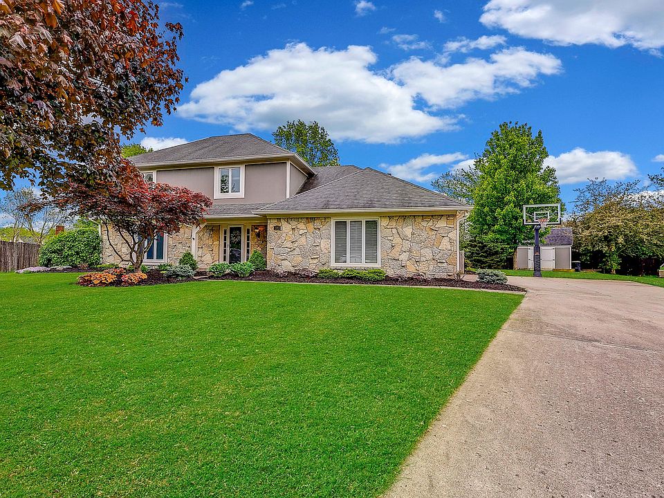 1st image of 205 Deerberry Ct