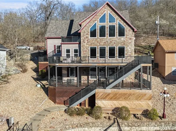 481 Deer Trail Dr, Roach, MO 65787