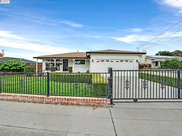 35952 Cabrillo Dr, Fremont, CA 94536