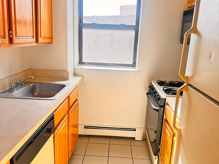 3208 Union St #4AA — Photo 6