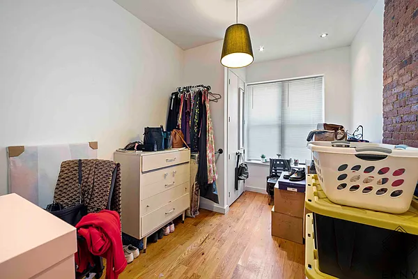 Rented by ERNY LLC | media 20