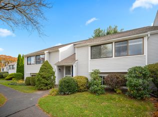 102 Brookwood Dr APT B, Rocky Hill, CT 06067