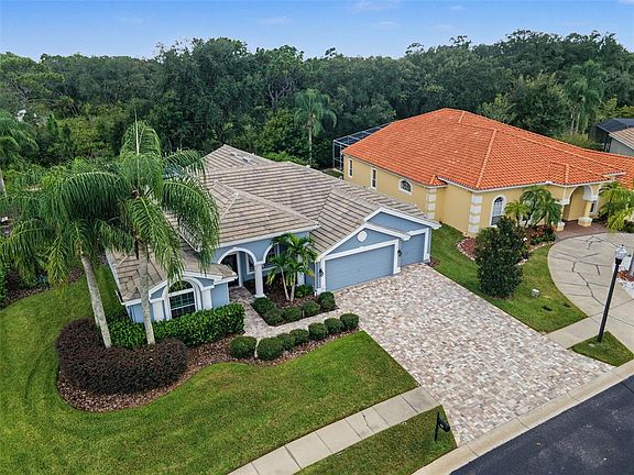 3rd image of 1028 HAGEN DRIVE