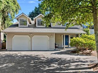 17725 NE 103rd Ct, Redmond, WA