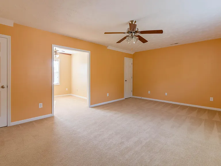 153 Louie Ln — Photo 11