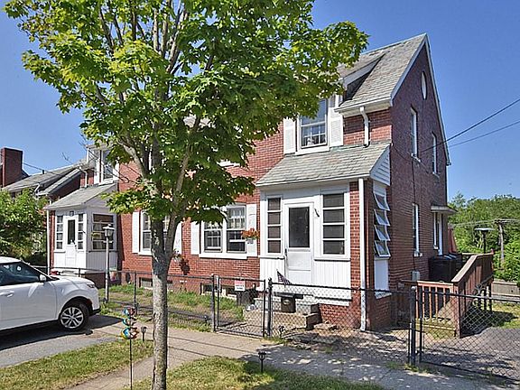 2nd image of 152-154 Lonsdale Main St