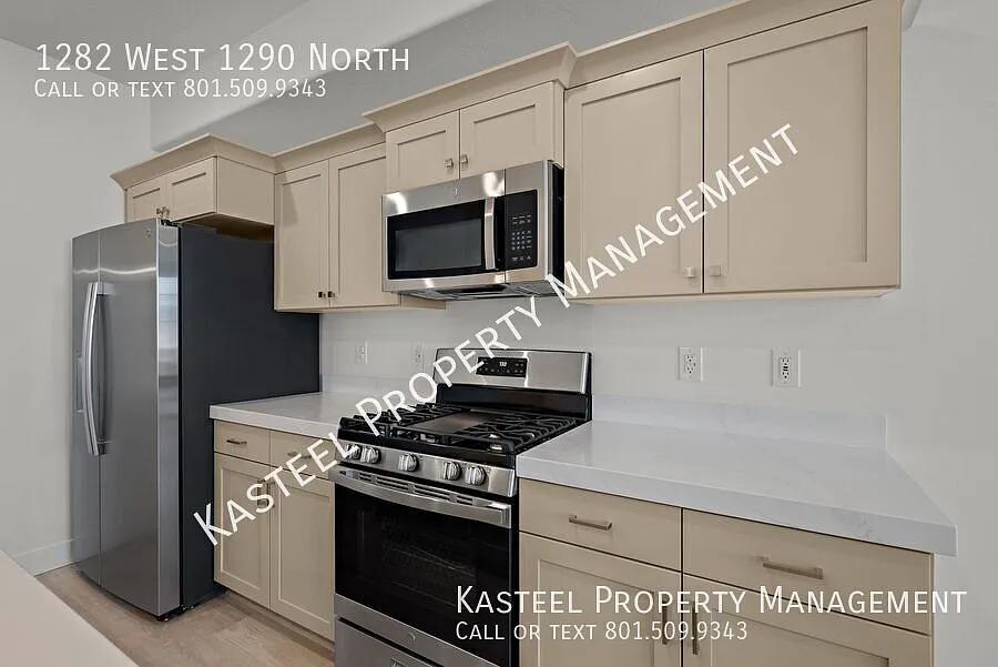 Brand-new, Beautiful 3-Bedroom Townhome — Photo 4