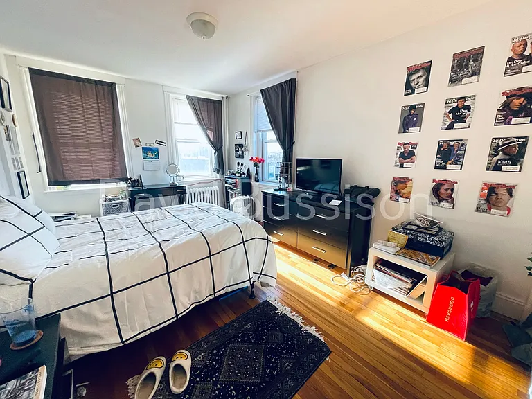 28 Quint Ave #42 — Photo 11