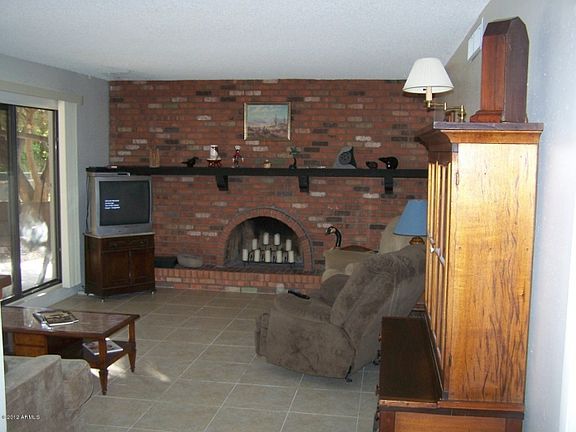 5th image of 2326 W Monterey Cir