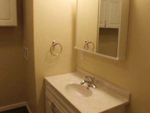 4th image of 2801 Marywood Dr