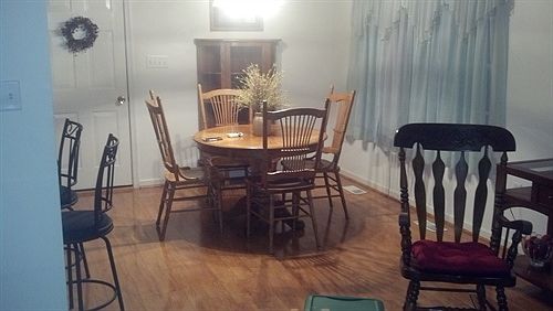 3rd image of 422 Dinali Dr