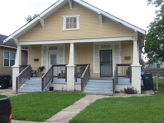 2nd image of 2631-33 Acacia St