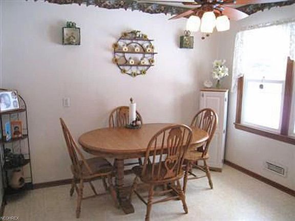 5th image of 18471 Meadow Ln
