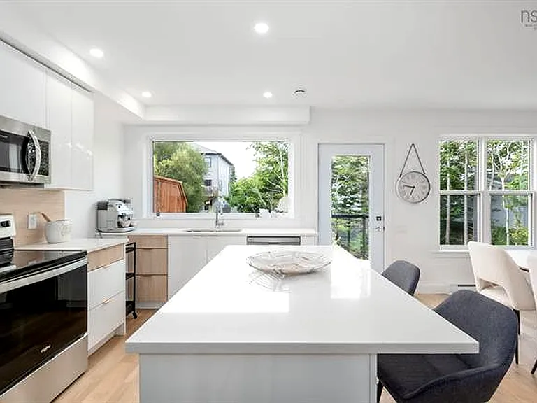 33 Berm St #1 — Photo 10