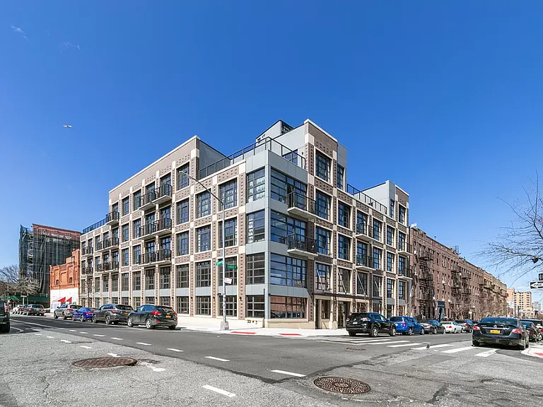 93 Linden St #R5 — Photo 18