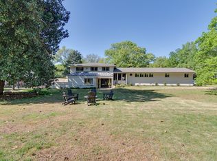 15 Wood Grove Rd, Memphis, TN 38117