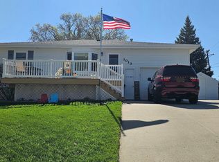 1013 5th Ave NW, Mandan, ND 58554
