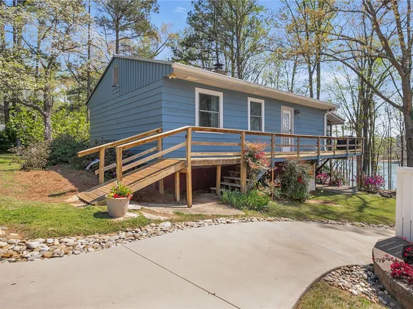 534 Gambrell Rd, Townville, SC 29689