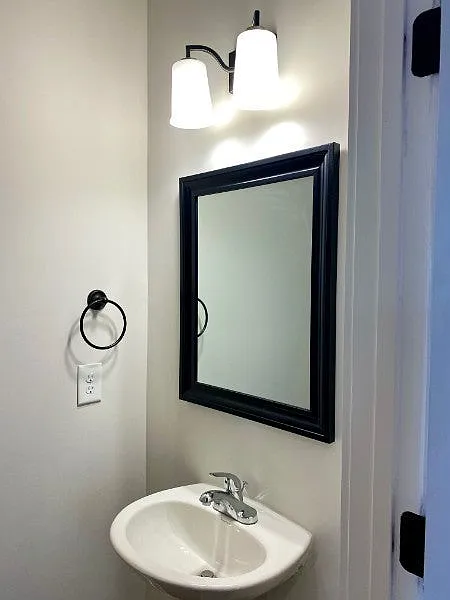 2 bed, 2.5 bath, 1302 sqft, $1,775 — Photo 3