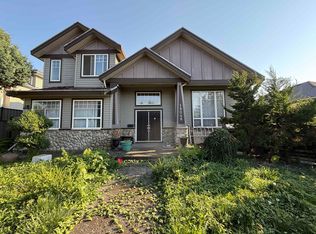 18048 64th Ave, Surrey, BC V3S1Z5