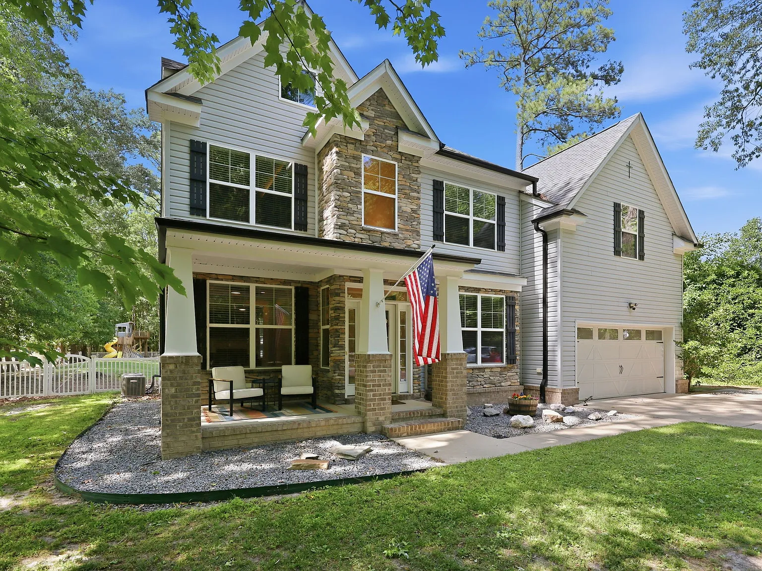 Scenic Boulevard 1041 (DT/EK) - 1 — Photo 3