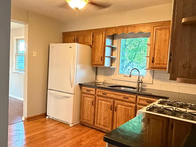 51 Macon Dr — Photo 12