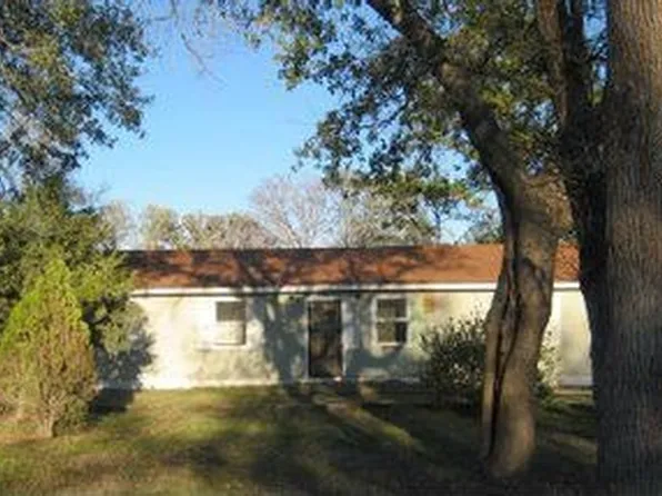 21479 Harrison Dr, Bedias, TX 77831