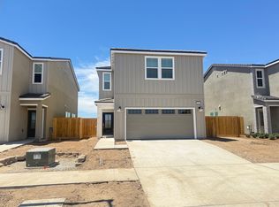 2332 N Osmun Ave, Clovis, CA 93619