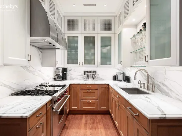 1 West 72nd Street image 7 of 13