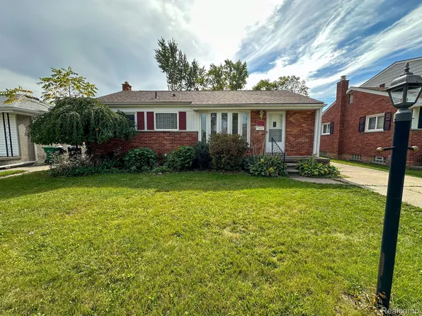 27565 Sheridan St, Garden City, MI 48135