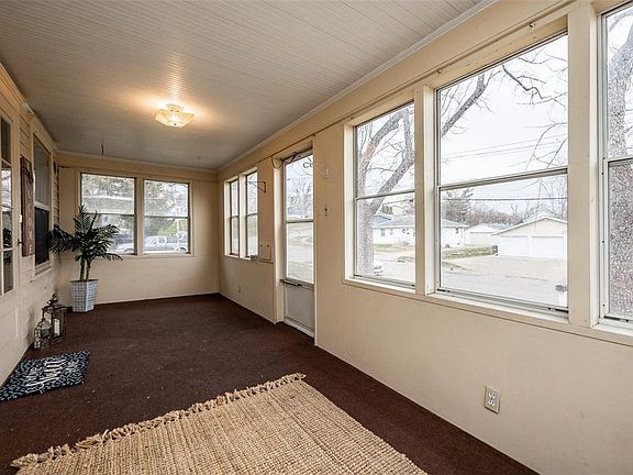 4th image of 808 Westwood Dr NW