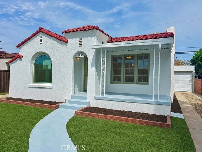 1st image of 6072 Myrtle Ave