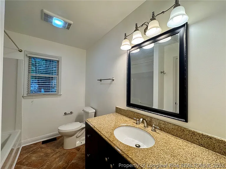 200 Horseshoe Dr — Photo 21