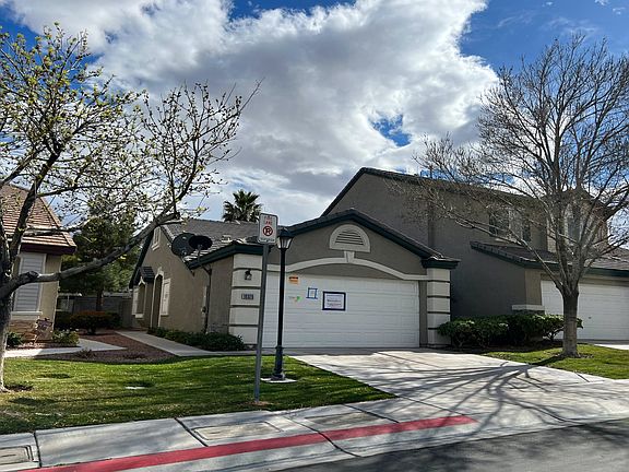 3rd image of 10325 Birch Bluff Ln