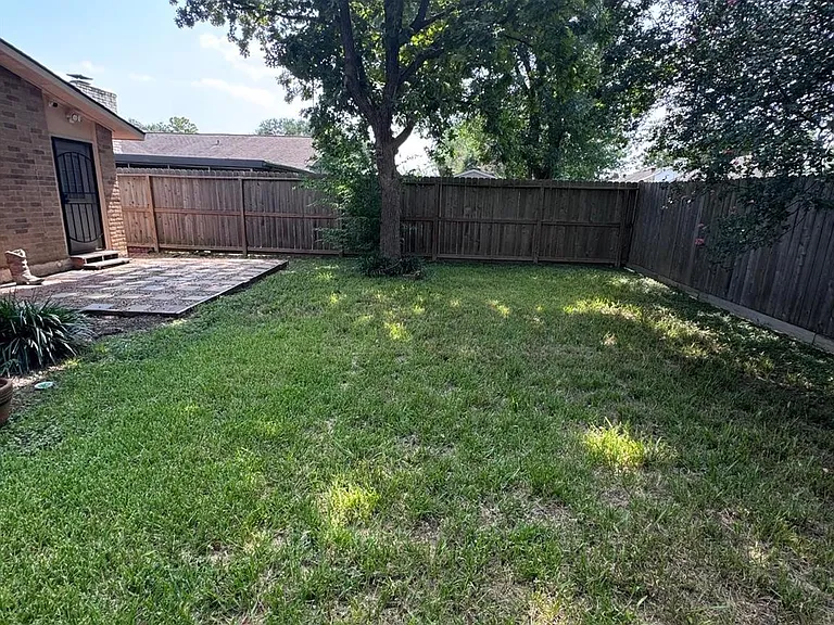 15602 Camino Del Sol Dr — Photo 21