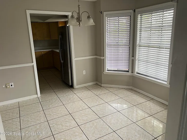 2157 Clover St NE — Photo 4