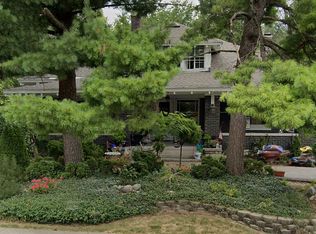 40 E 55th St, Kansas City, MO 64112