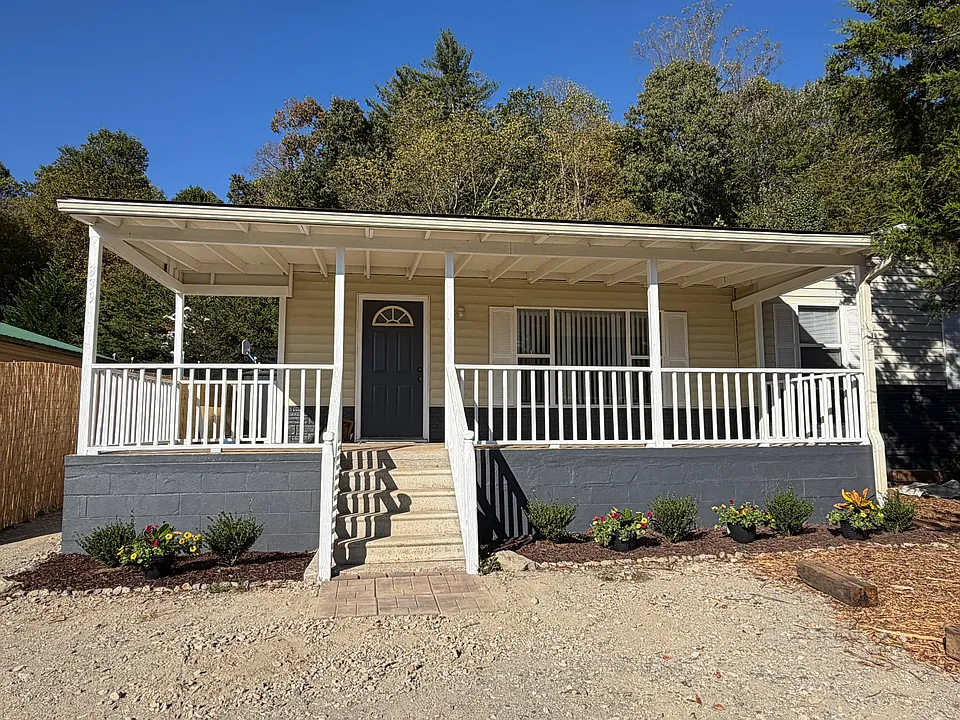 339 Youngs Drive Ext